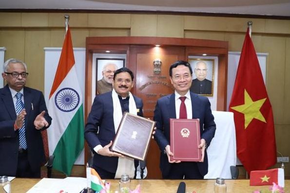 Vietnam's Top Legislator Wraps Up Official Visit to RoK, India