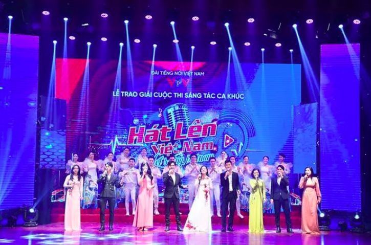 A Mongolian Wins Special Prize in Vietnam's Song-Composing Contest