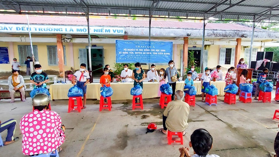 Kien Giang Union Mobilizes Fund For Local Brigde