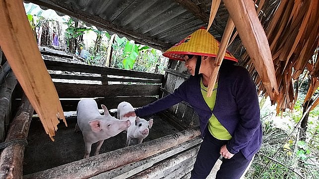 Relief Aid Benefits Thousands of Flood-Affected Locals in Quang Binh