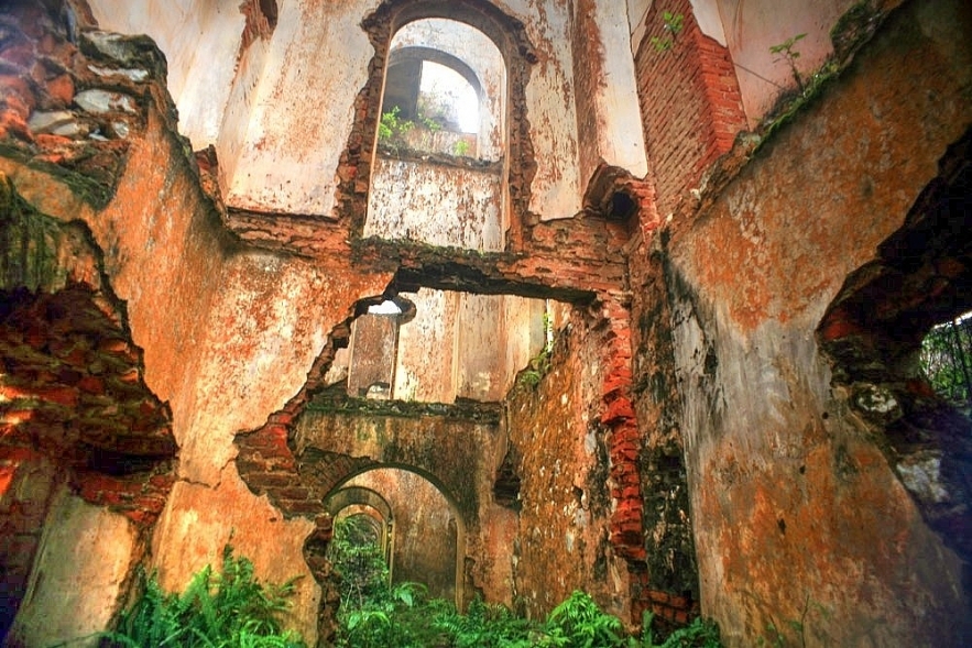 Ta Phin Monastery’s paranormal beauty ta phin monasterys paranormal beauty