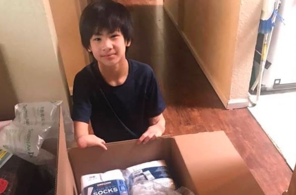 Kind-hearted Vietnamese boy donates 12,000 face masks to the homeless in Washington