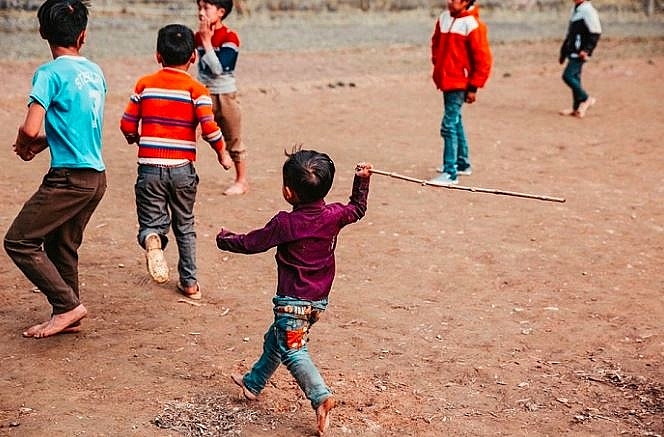 the innocent and lovely looks of children in ha giang