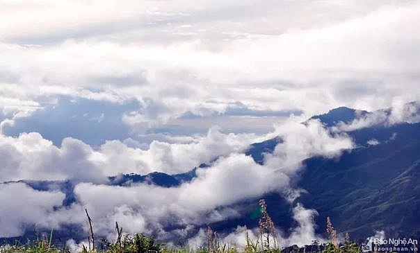 puxailaileng the highest peak in truong son ranges