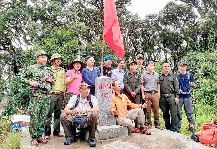 puxailaileng the highest peak in truong son ranges