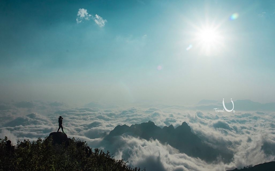 conquering y ty to hunt cloud on the lao than peak