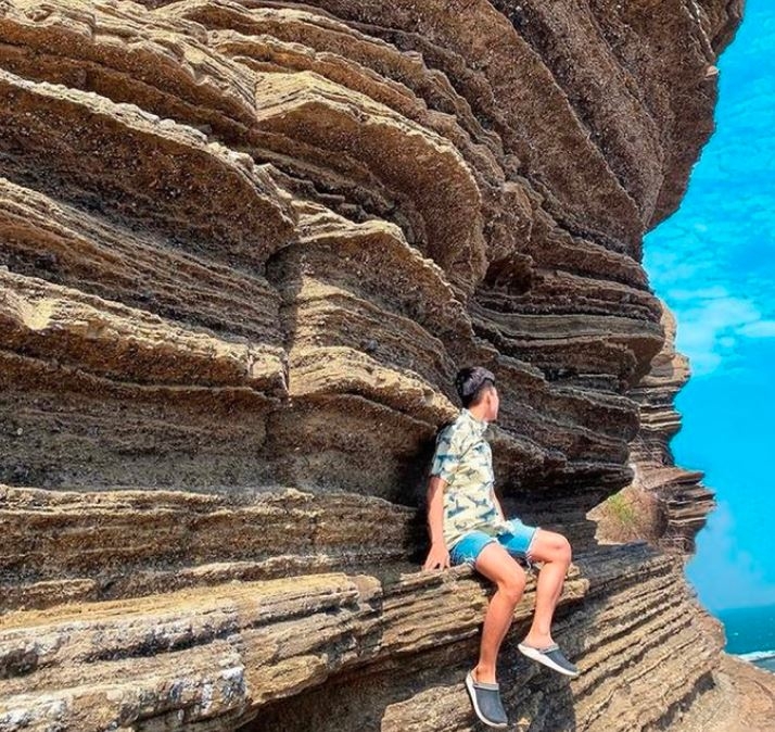 Three unique  and wonderful vertical cliffs  in Vietnam