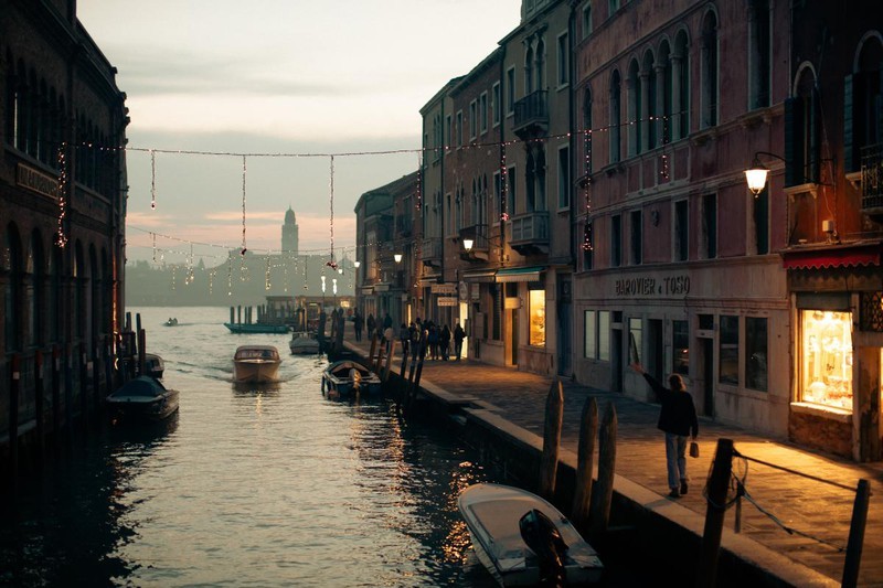 Stunning Venetian Nights Captured by Vietnamese Photographer