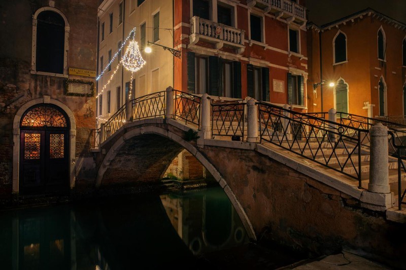Stunning Venetian Nights Captured by Vietnamese Photographer