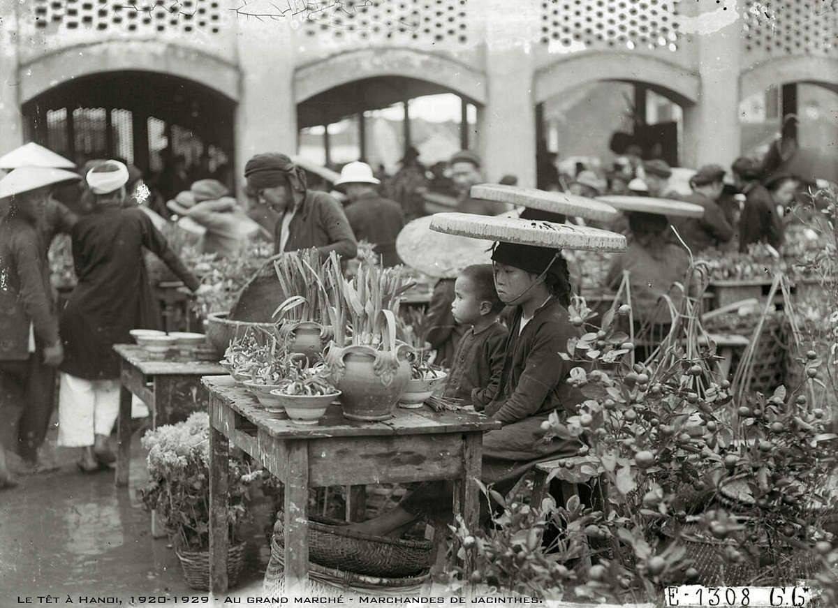 Lunar New Year in Hanoi A Century Ago in Photos