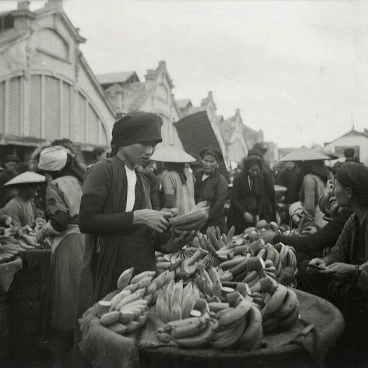 Lunar New Year in Hanoi A Century Ago in Photos