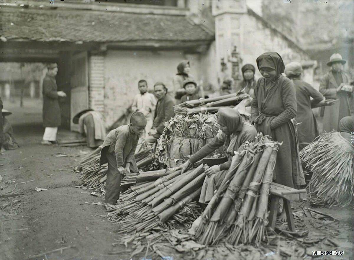 Lunar New Year in Hanoi A Century Ago in Photos