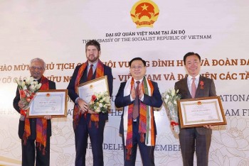 NA Chairman Joins India-Vietnam Friendship Association to Celebrate Diplomatic Relations Anniversary