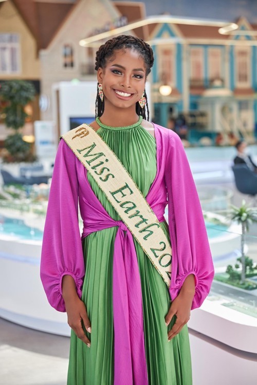 Tailoring Peace: Many Beautiful Ao Dai Moments of Miss Earth 2021