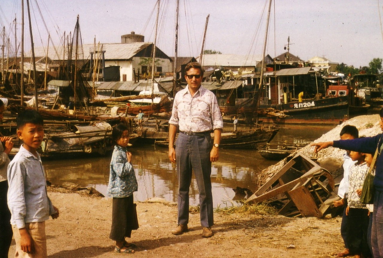 Yesteryear in Ha long Bay through Lenses of Foreign Tourists