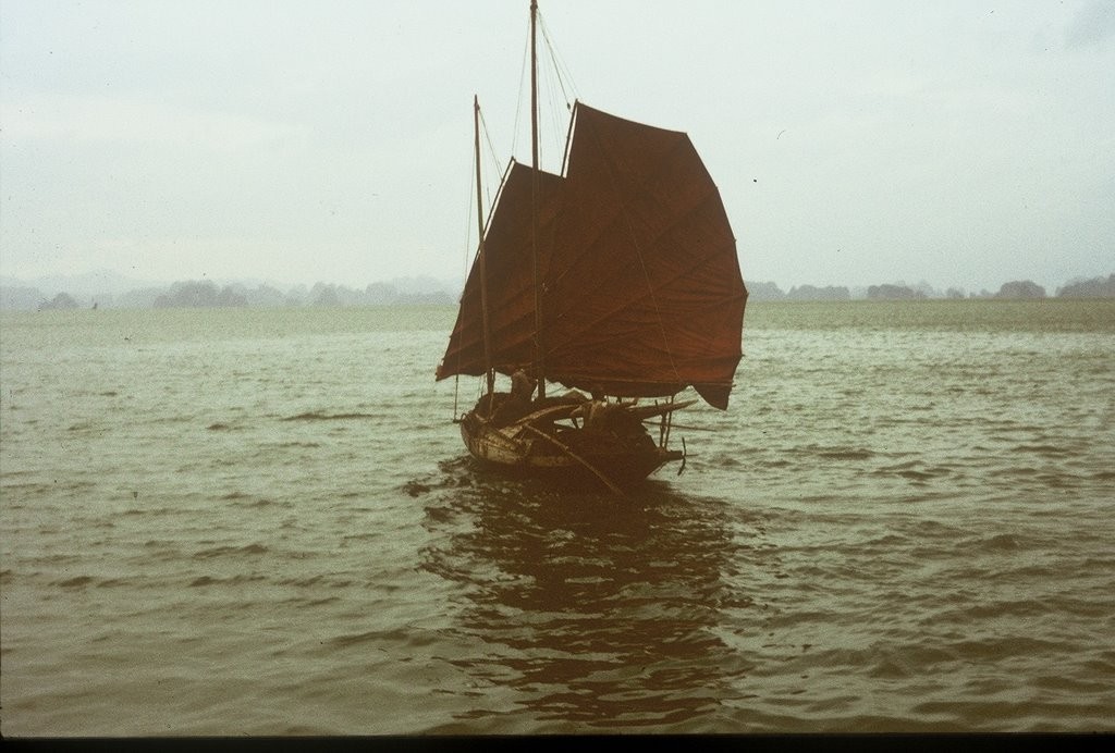 Yesteryear in Ha long Bay through Lenses of Foreign Tourists