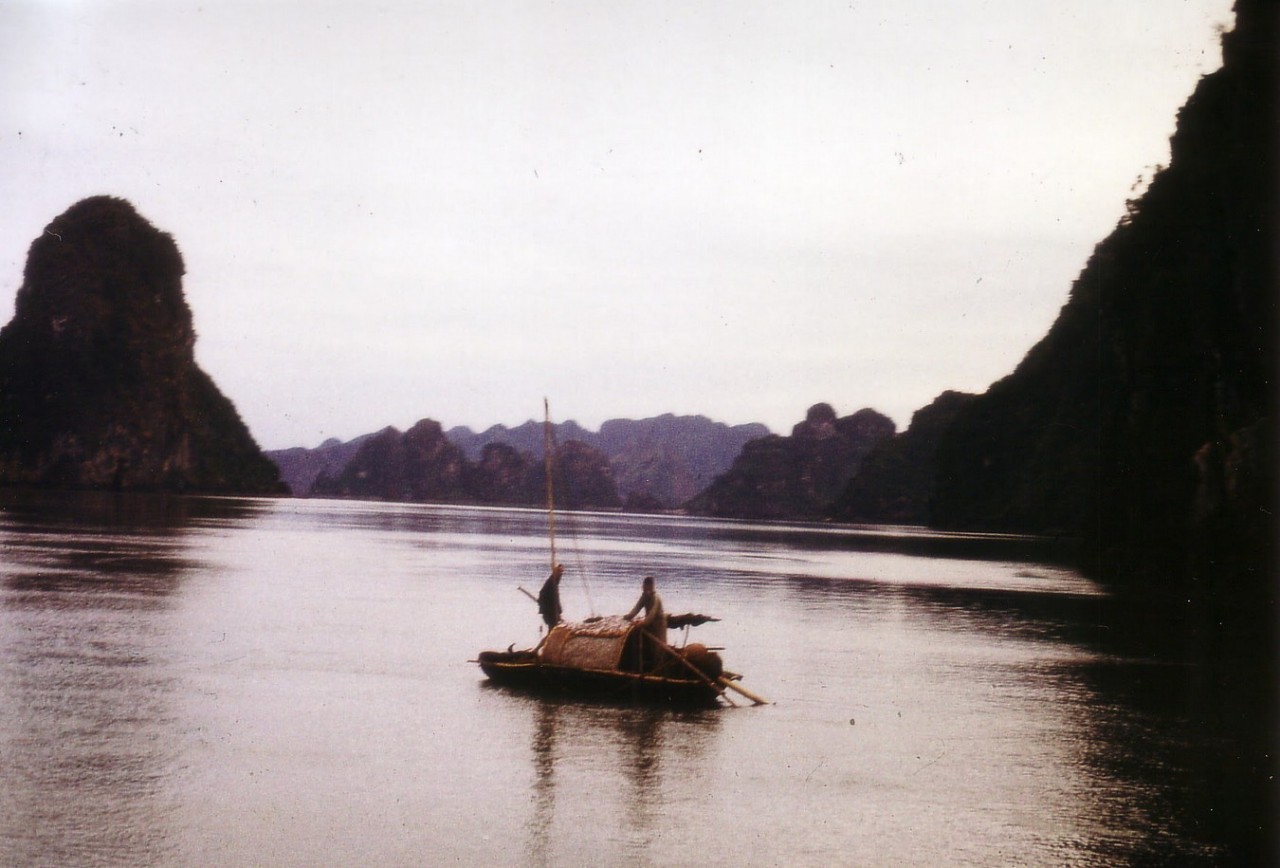 Yesteryear in Ha long Bay through Lenses of Foreign Tourists