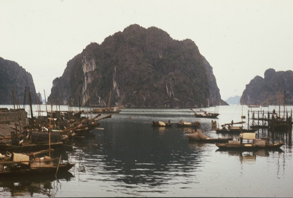 Yesteryear in Ha long Bay through Lenses of Foreign Tourists