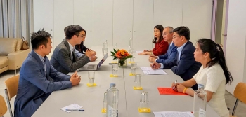 Association of Vietnamese Intellectuals and Experts in Switzerland Contributes to Homeland