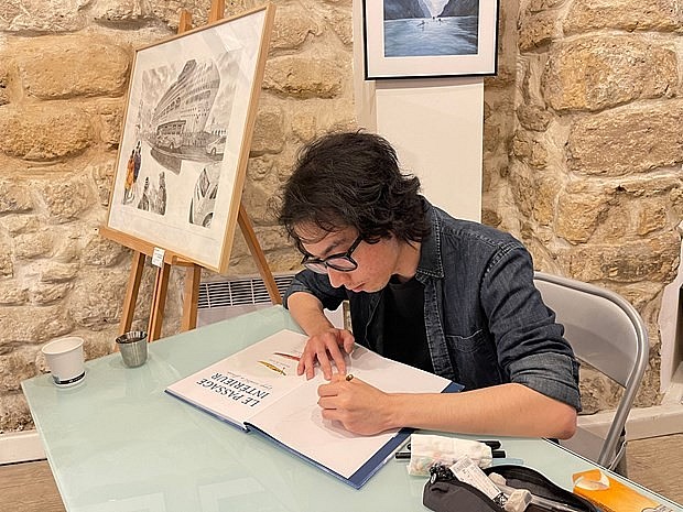 Rising Viet - French Comic Artist Exhibited in Paris