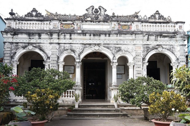 Seek Literary Inspiration in a Beloved House in Mekong Delta