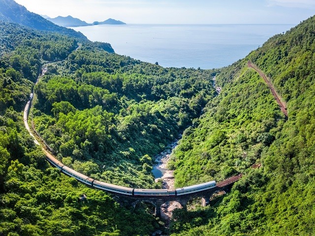 Expat Journalist Impressed by Vietnam's Luxury Train Experience