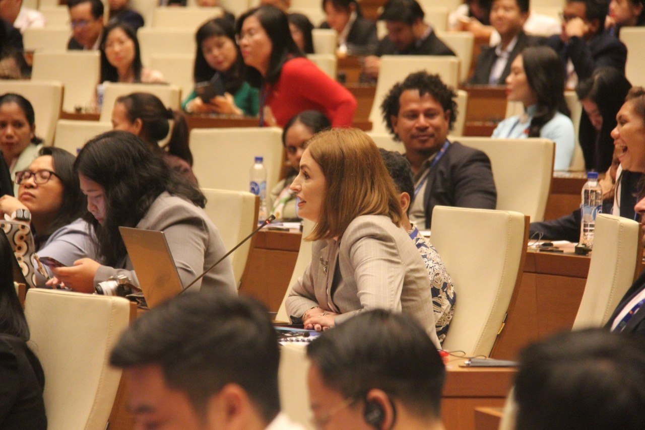Vietnam Impresses Young Global Parliamentarians