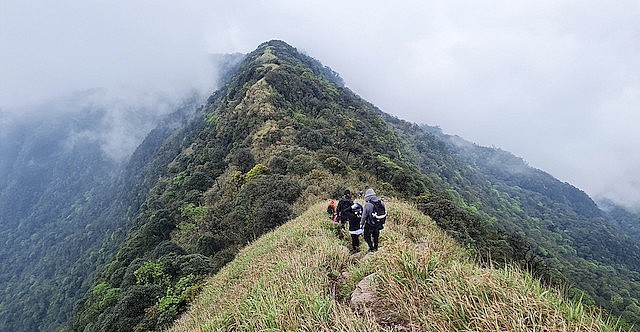 Emotional Journeys: Hiking Lang Son's "Everest"