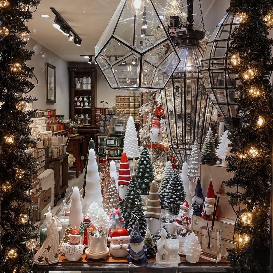 Top 10 christmas decoration stores for all your holiday decor needs