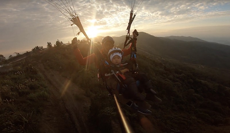 Paragliding - Flying Sport in Hanoi To Try This Weekend