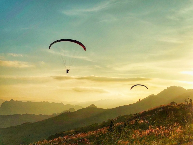 Paragliding - Flying Sport in Hanoi To Try This Weekend