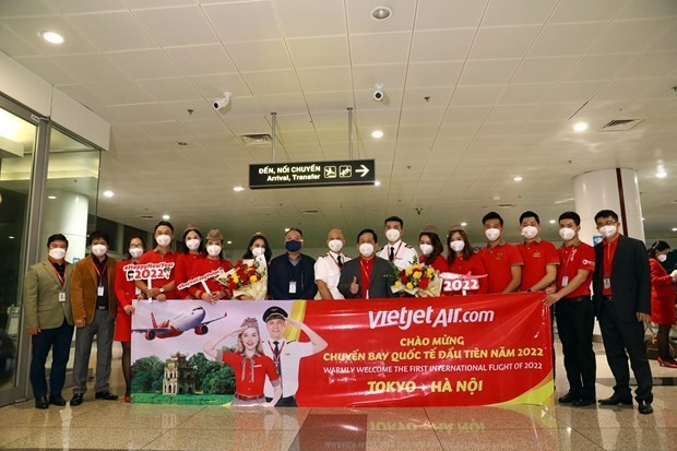 vietnamese in japan welcome flight resumption