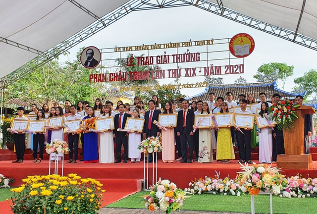 winners of phan chau trinh awards announced