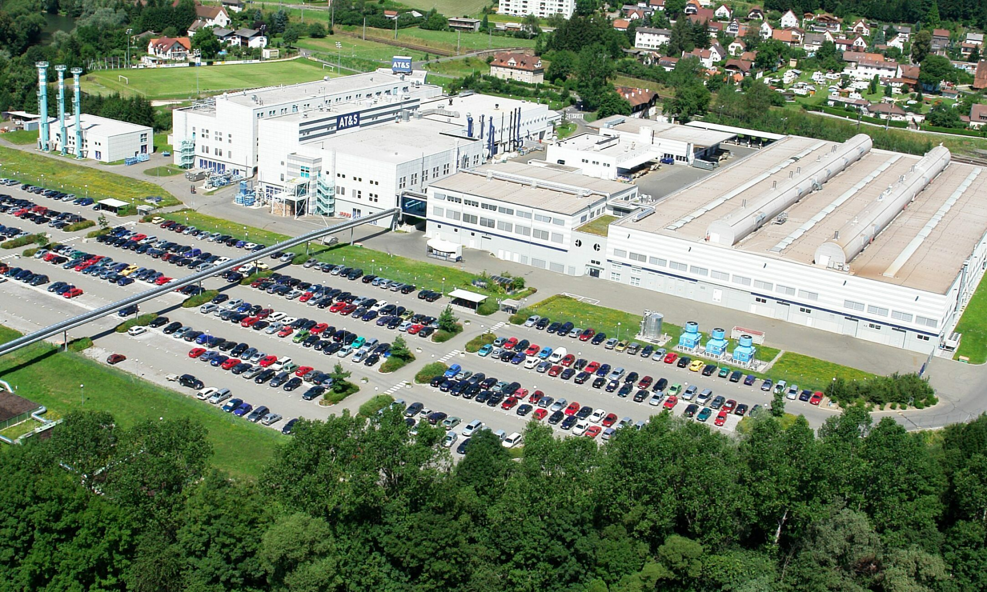 Austria’s printed circuit board manufacturer seeks to build $1.8 bln plants in Vietnam
