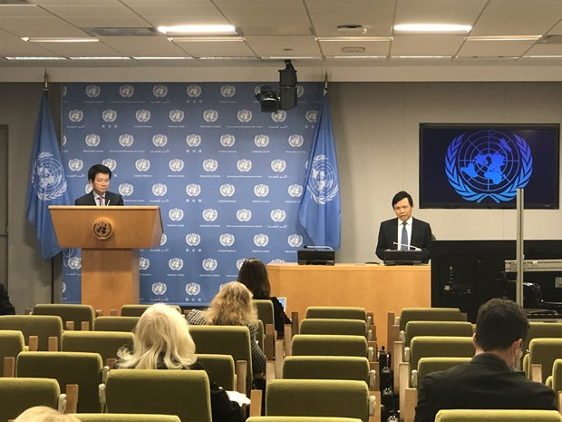 Ambassador Dang Dinh Quy, Permanent Representative of Vietnam to the UN, chairs a press conference on April 1 to announce Vietnam's assumption of UNSC Presidency this month. (Photo: VNA)