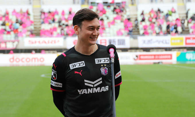 Dang Van Lam during his introduction to Cerezo Osaka fans on April 18, 2021. Photo courtesy of Cerezo Osaka.