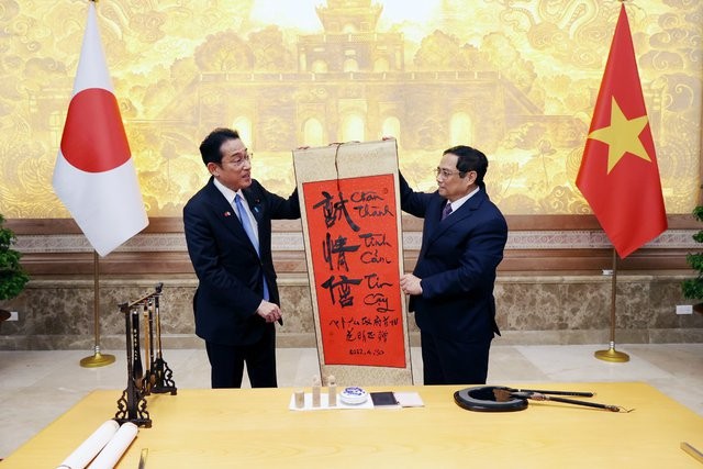 Ambassador: Japanese PM’s Vietnam Visit Brings Partnership to New Period