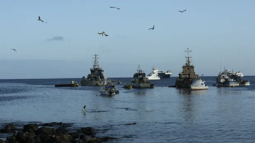hundreds of chinese fishing vessels spotted near galapagos islands ecuador threatening to destroy wildlife