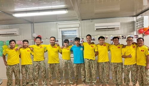 11 members of the Logistics Unit