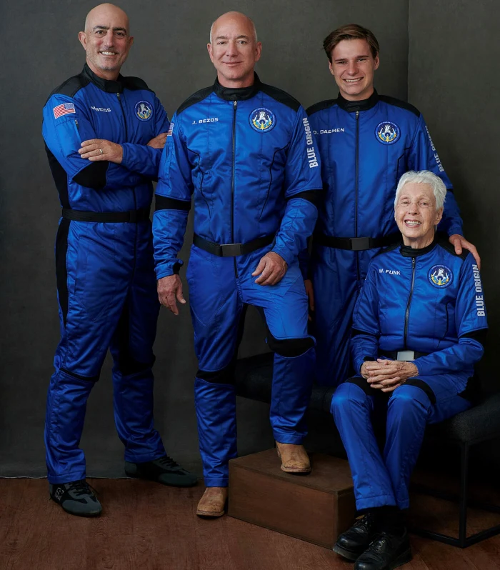 From left: Mark Bezos, Jeff Bezos, Oliver Daemen and Wally Funk before their flight © BLUE ORIGIN/AFP via Getty Images