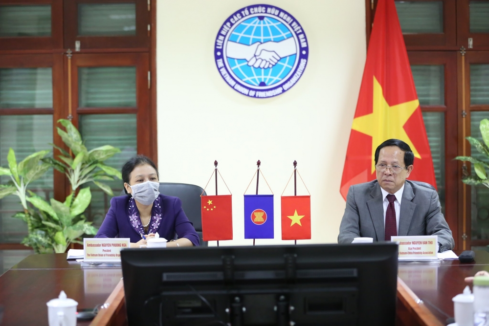 President of the Vietnam Union of Friendship Organisations (VUFO) Nguyen Phuong Nga, and Vice President of the Vietnam-China Friendship Association (VCFA) Nguyen Van Tho attended the event.