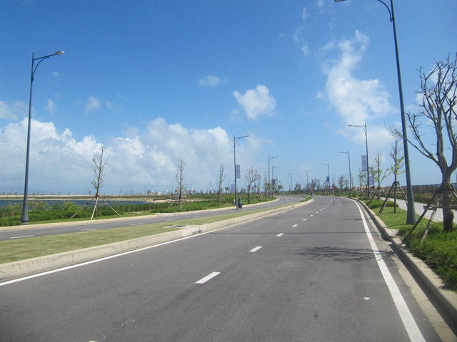 A road in the suburbs of Hội An ancient town in Quảng Nam Province