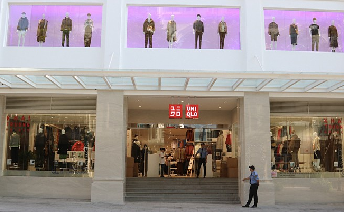 5138 uniqlo 4