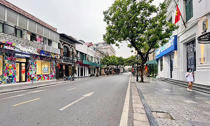 covid 19 residents in hanoi asked not to travel outside