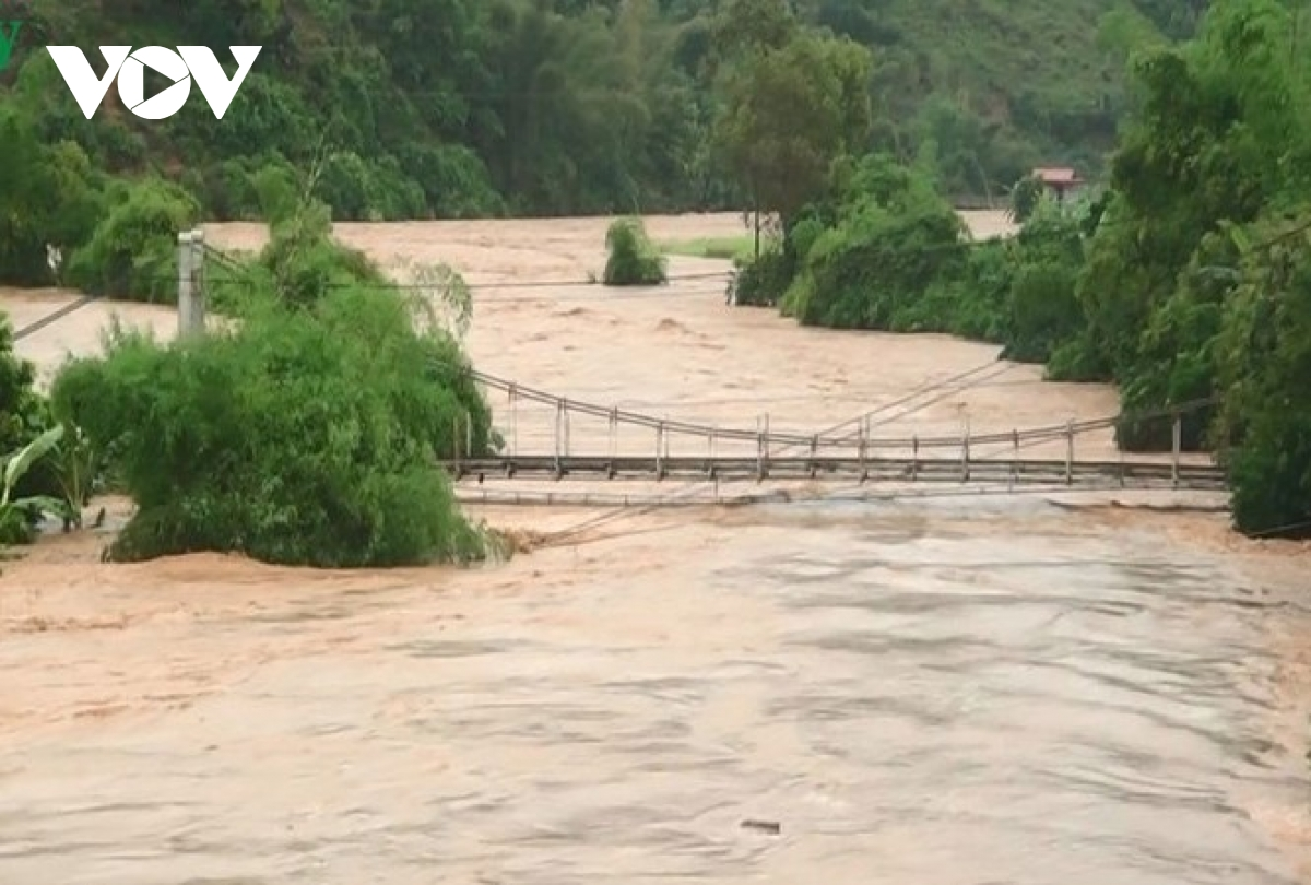 Storm Noul: two killed in central provinces, one hamlet isolated