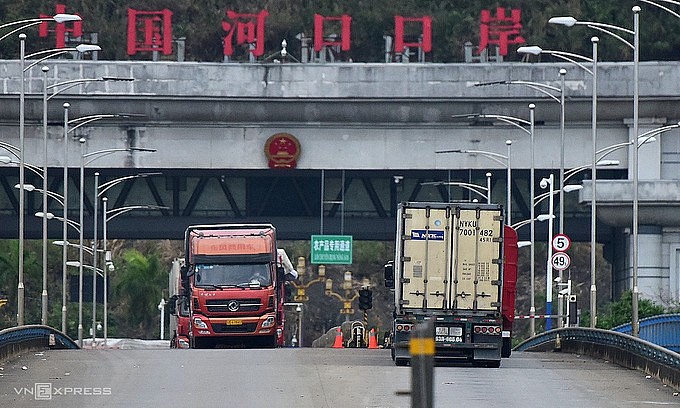Containers at the Kim Thanh Border Gate No.2 in the northern province of Lao Cai, February 2020. Photo by VnExpress/Giang Huy.
