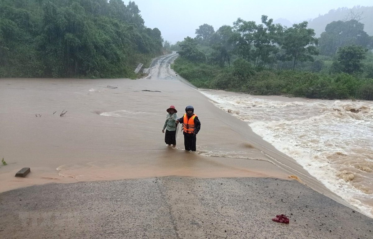 Flooding kills five, causing losses in many localities