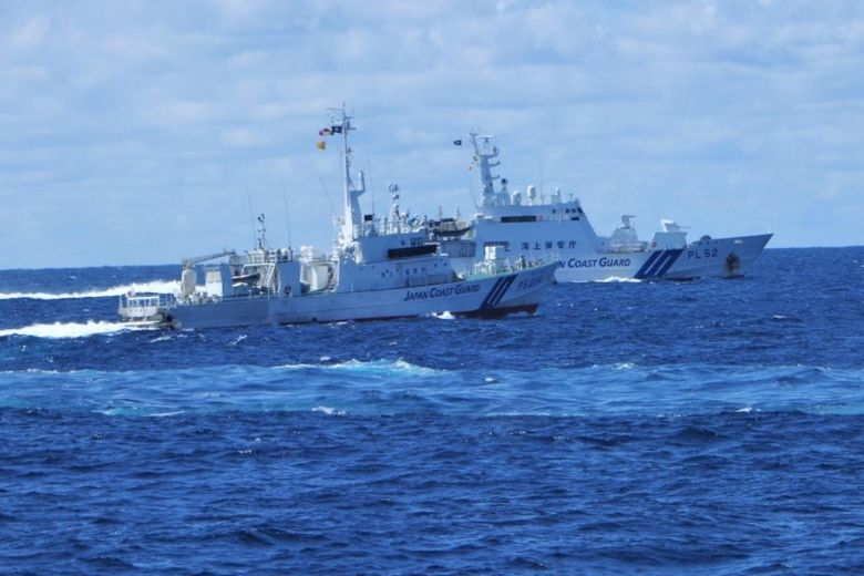 japan coast guard chinese vessels sail near disputed islands in east china sea
