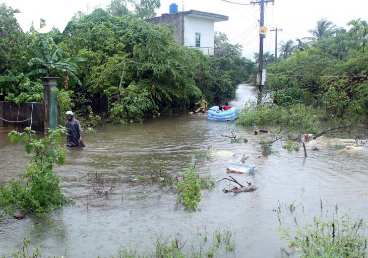 another storm heading toward central vietnam casualties expected to keep rising