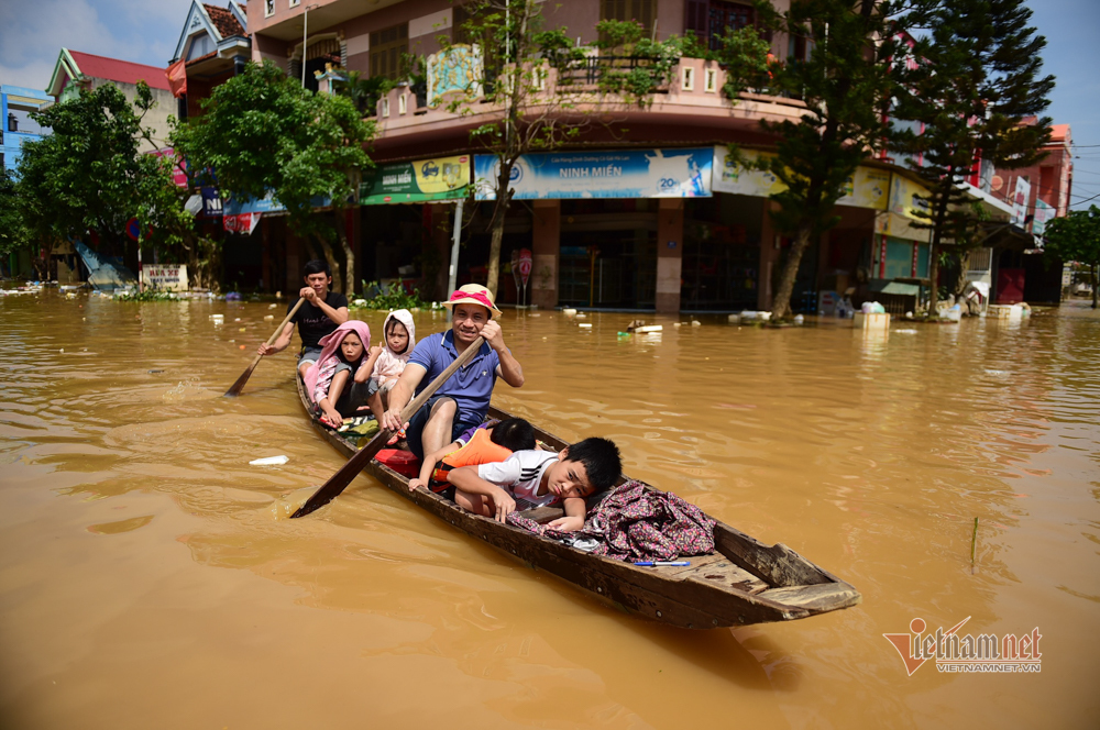 saudel triggers downpours in central vietnam new storm coming